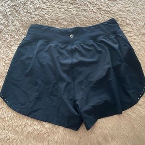 Lululemon Find Your Pace Shorts 3in